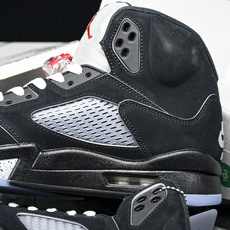纯原Air Jordan 5 “Black Metallic Reimagined”复刻黑银色 HF39 纯原Air Jordan 5 “Black Metallic Reimagined”复刻黑银色 HF39