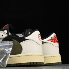 纯原Travis Scott x Air Jordan 1 Low OG WMNS“Olive”橄榄绿 纯原Travis Scott x Air Jordan 1 Low OG WMNS“Olive”橄榄绿