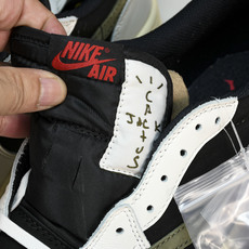 纯原Travis Scott x Air Jordan 1 Low OG WMNS“Olive”橄榄绿 纯原Travis Scott x Air Jordan 1 Low OG WMNS“Olive”橄榄绿