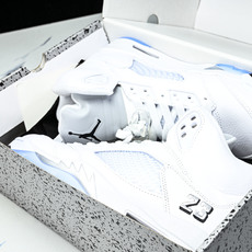 纯原Air Jordan 5 Retro _White Metallic_ AJ5 乔5白银 HQ797 纯原Air Jordan 5 Retro _White Metallic_ AJ5 乔5白银 HQ797