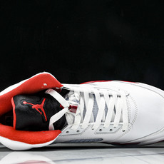 纯原Maniére x Air Jordan 5 Retro OG AM 篮球鞋 HQ7978-101 纯原Maniére x Air Jordan 5 Retro OG AM 篮球鞋 HQ7978-101