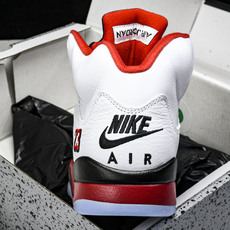 纯原Maniére x Air Jordan 5 Retro OG AM 篮球鞋 HQ7978-101 纯原Maniére x Air Jordan 5 Retro OG AM 篮球鞋 HQ7978-101
