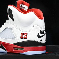 纯原Maniére x Air Jordan 5 Retro OG AM 篮球鞋 HQ7978-101 纯原Maniére x Air Jordan 5 Retro OG AM 篮球鞋 HQ7978-101