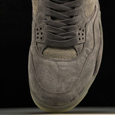 纯原Air Jordan 4 Retro Kaws 夜光麂皮灰限量联名 -003 #YZ015✦原楦原纸 纯原Air Jordan 4 Retro Kaws 夜光麂皮灰限量联名 -003 #YZ015✦原楦原纸