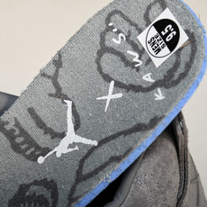 纯原Air Jordan 4 Retro Kaws 夜光麂皮灰限量联名 -003 #YZ015✦原楦原纸 纯原Air Jordan 4 Retro Kaws 夜光麂皮灰限量联名 -003 #YZ015✦原楦原纸