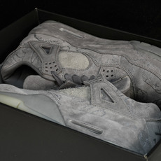 纯原Air Jordan 4 Retro Kaws 夜光麂皮灰限量联名 -003 #YZ015✦原楦原纸 纯原Air Jordan 4 Retro Kaws 夜光麂皮灰限量联名 -003 #YZ015✦原楦原纸