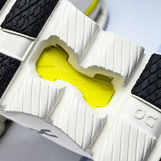 纯原 On昂跑 Cloud X4 舒适透气支撑 训练跑步鞋2026新品3ME #YZ014市场最高版 区 纯原 On昂跑 Cloud X4 舒适透气支撑 训练跑步鞋2026新品3ME #YZ014市场最高版 区