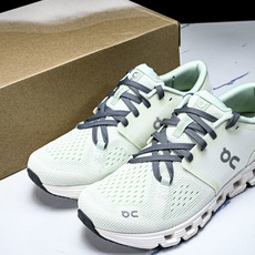 纯原 On昂跑 Cloud X4 舒适透气支撑 训练跑步鞋2026新品3WE #YZ014市场最高版 区 纯原 On昂跑 Cloud X4 舒适透气支撑 训练跑步鞋2026新品3WE #YZ014市场最高版 区