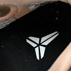 纯原 Nike Kobe 6 Protro 联名款 男士低帮运动鞋 白粉蓝分化色 PE2026-100 纯原 Nike Kobe 6 Protro 联名款 男士低帮运动鞋 白粉蓝分化色 PE2026-100