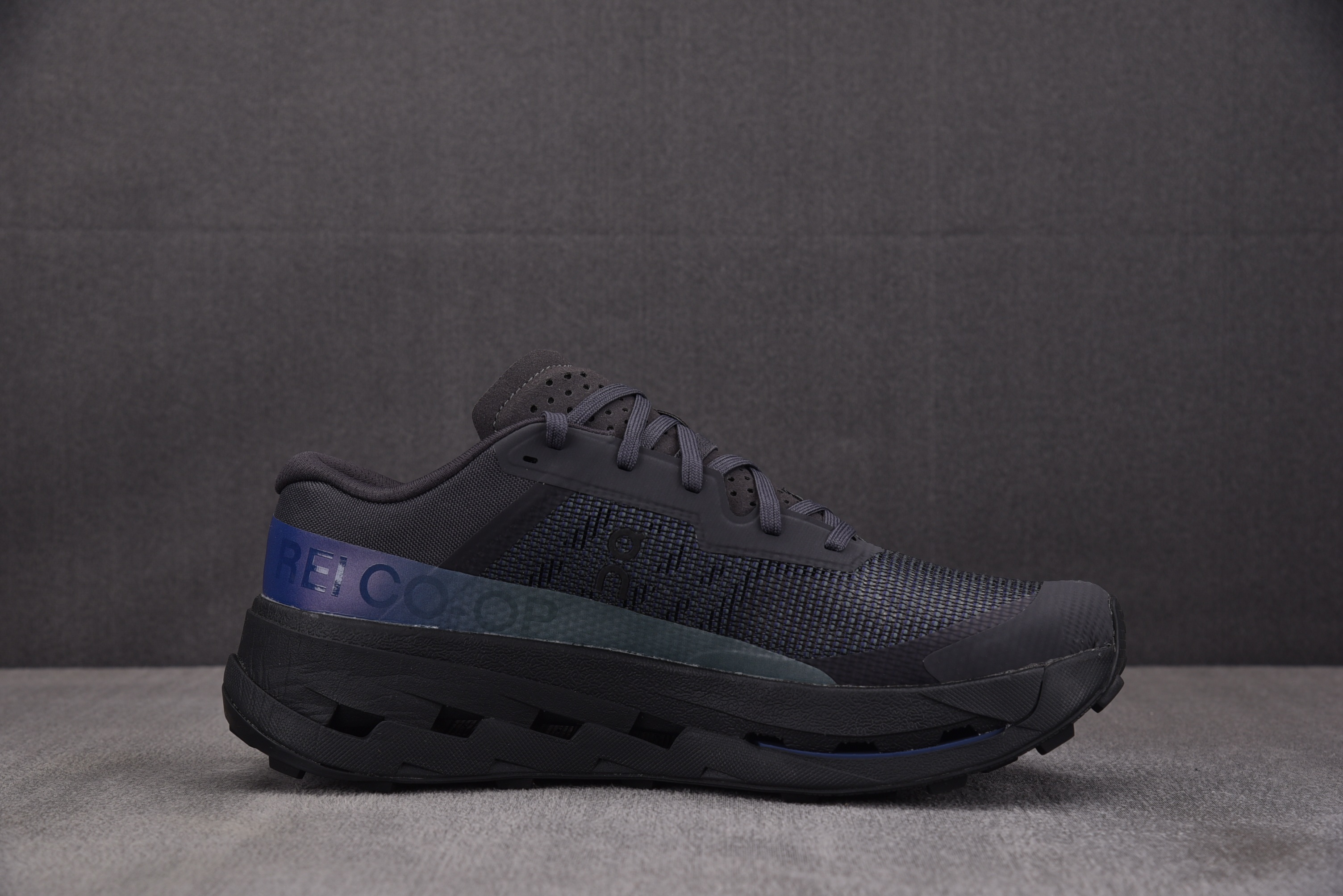 纯原On Running Cloudultra 3 BEAMS x REI Co-op Iron Bla