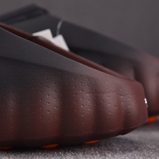 NK Mind 001 Flyknit Slide Bronze Eclipse Total Orang NK Mind 001 Flyknit Slide Bronze Eclipse Total Orang