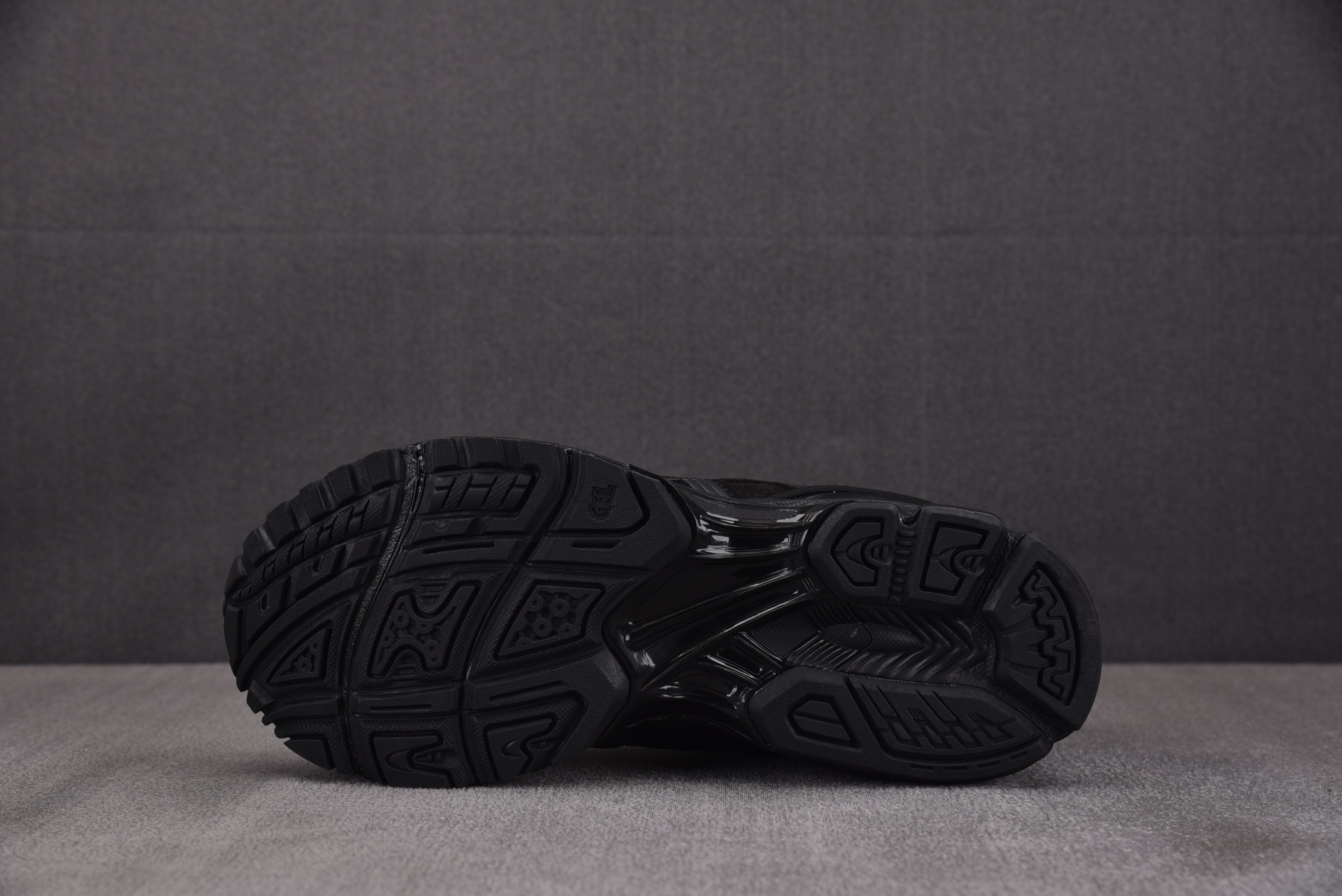 ASICS Gel-Kayano 14 Thom Browne Black 全黑 1203B110-00