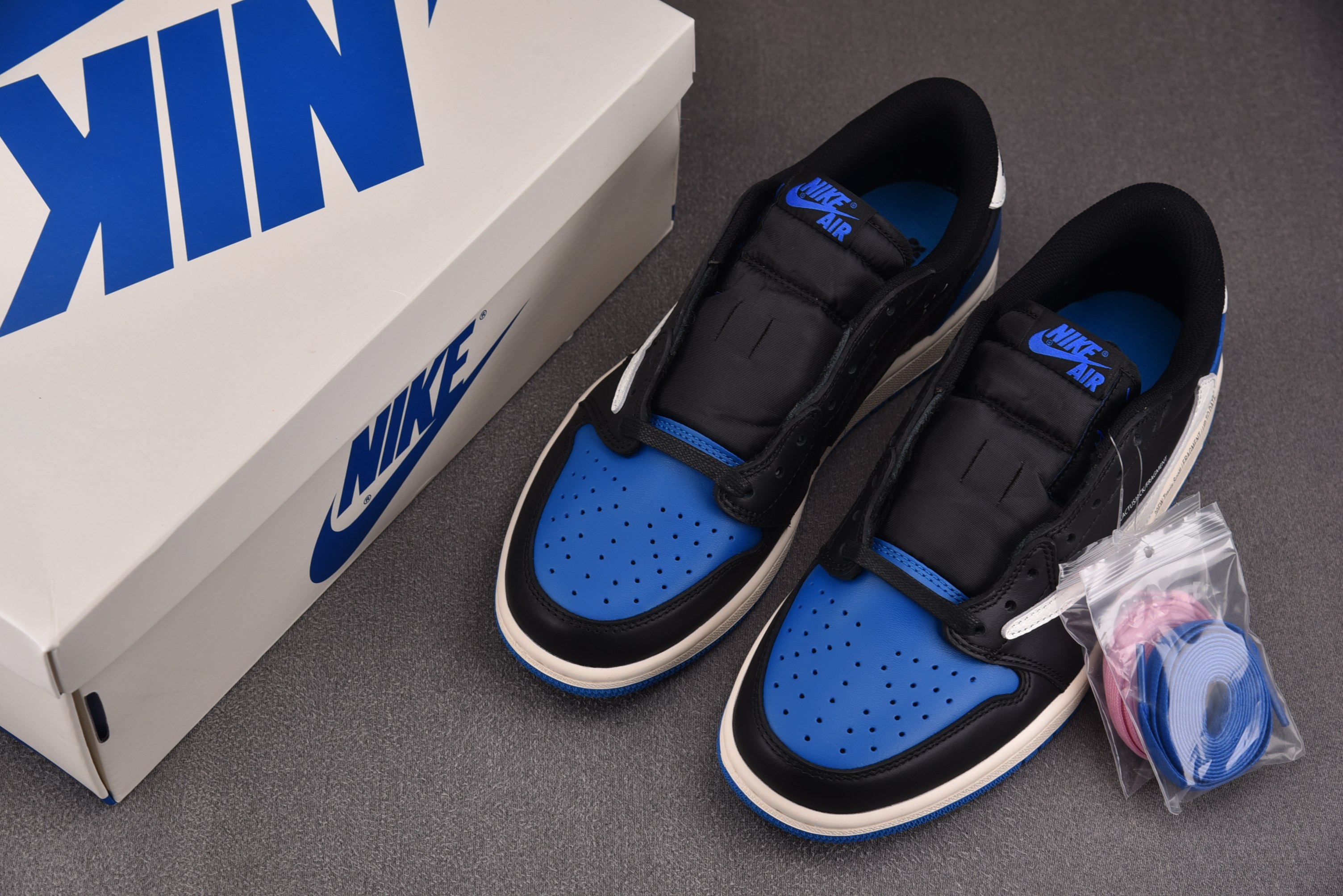 Air Jordan 1 Retro Low OG SP Travis Scott 黑蓝白 DM7866