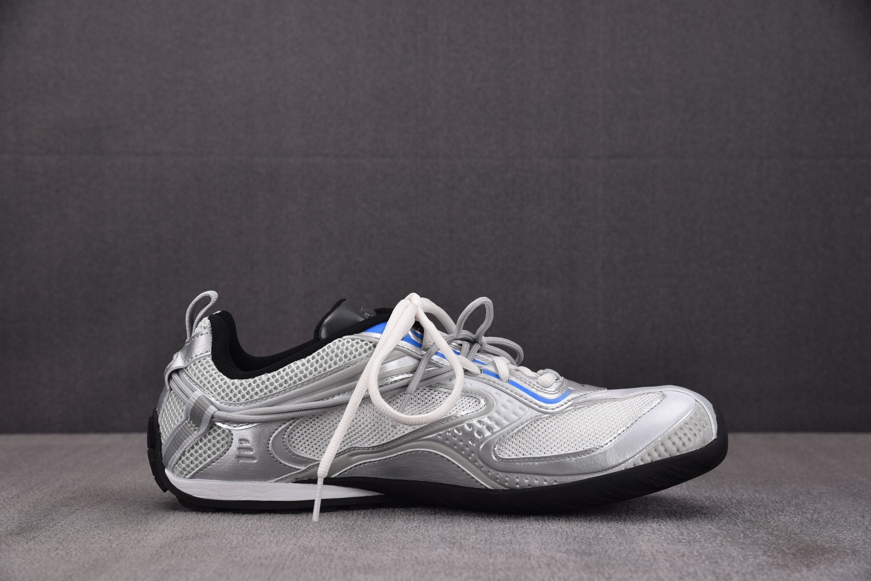 Balenciaga Radar Gradient Lines 银灰 #YZ018-535-46