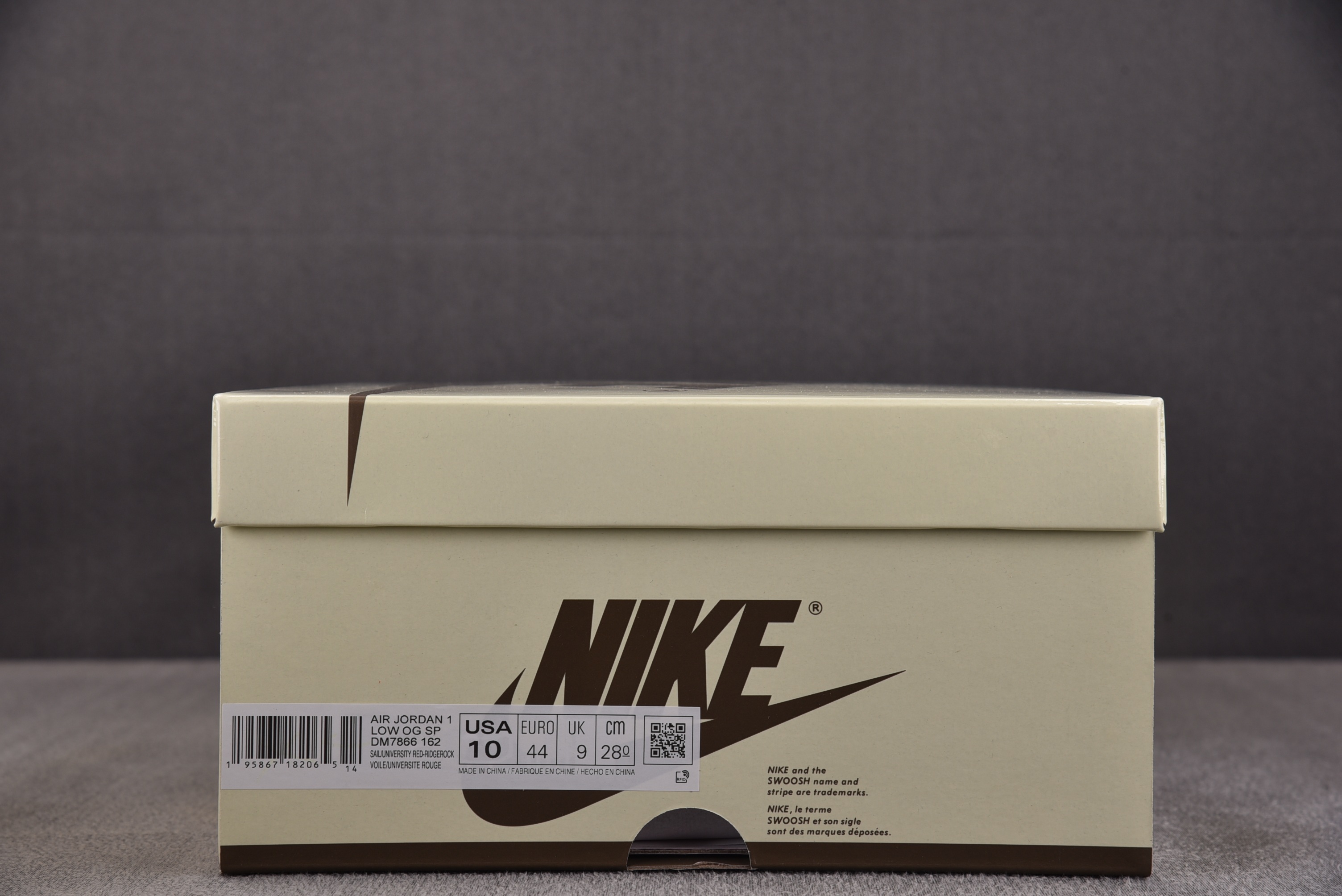 Air Jordan 1 Retro Low OG SP Travis Scott Reverse Mo