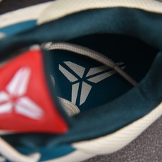 NK Kobe 5 Protro Caitlin Clark Coconut Milk Spruce 奶 NK Kobe 5 Protro Caitlin Clark Coconut Milk Spruce 奶