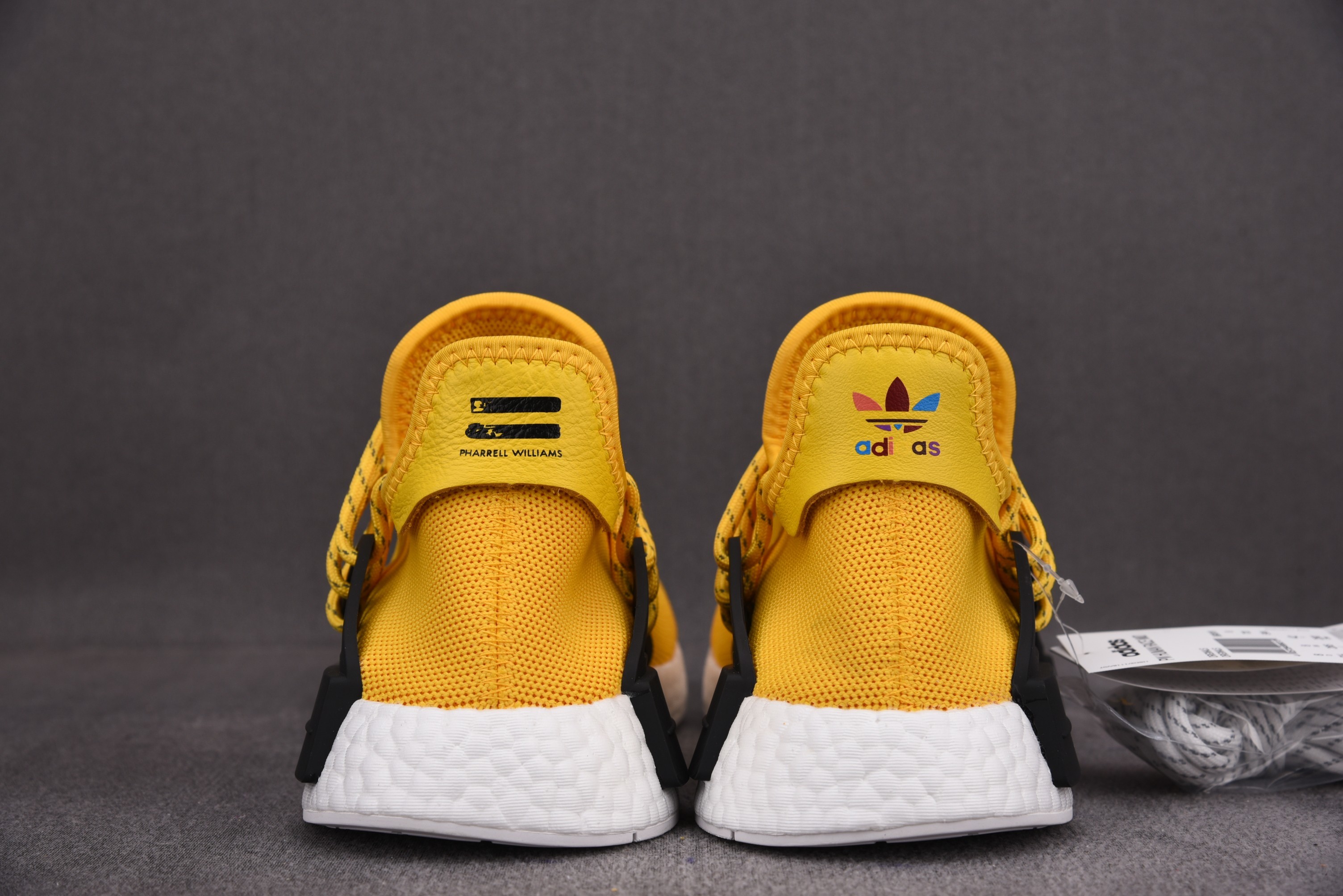 纯原 Pharrell Williams x Adida NMD HU 菲董黄 联名 BB0619 尺寸：40 40.5