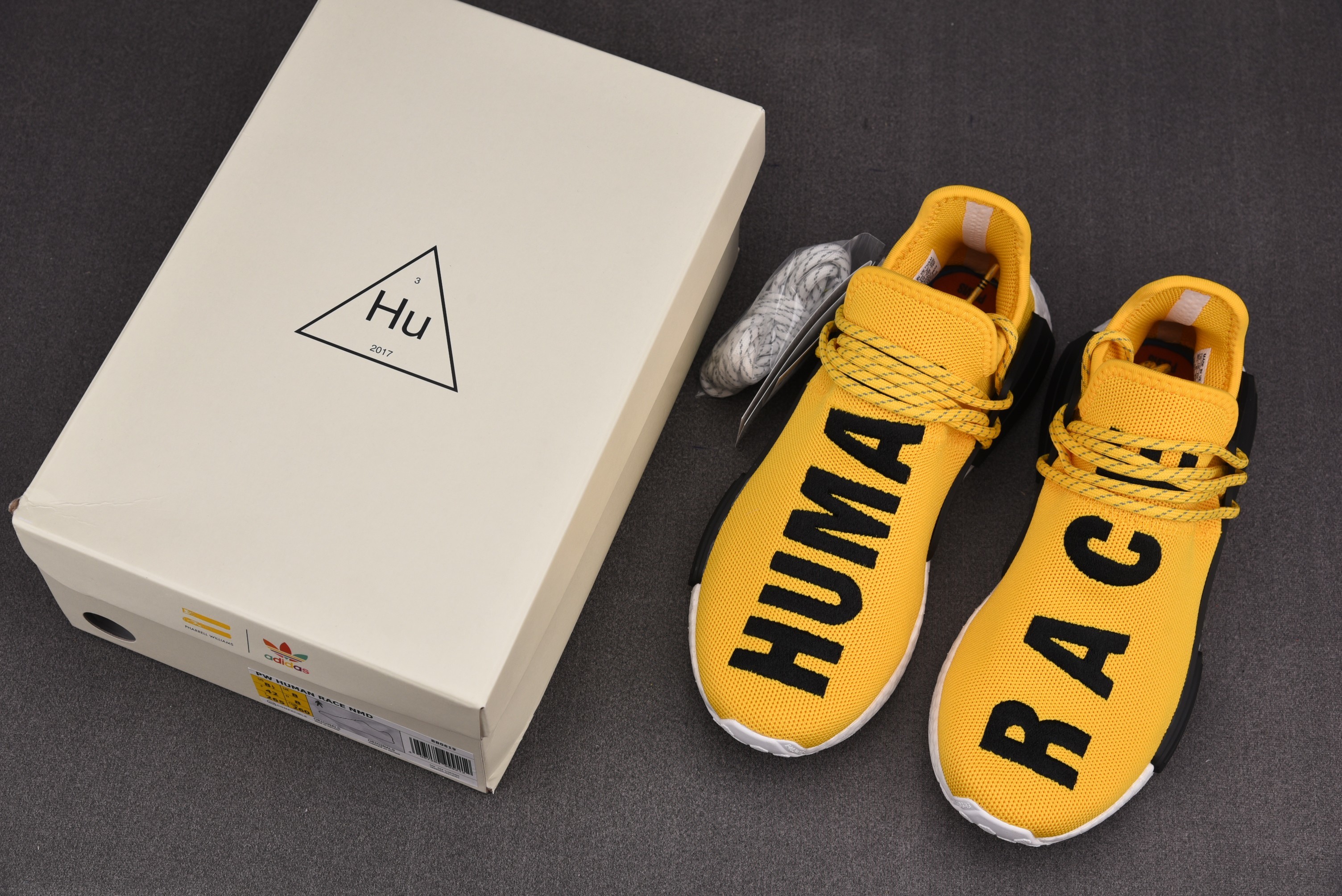 纯原 Pharrell Williams x Adida NMD HU 菲董黄 联名 BB0619 尺寸：40 40.5