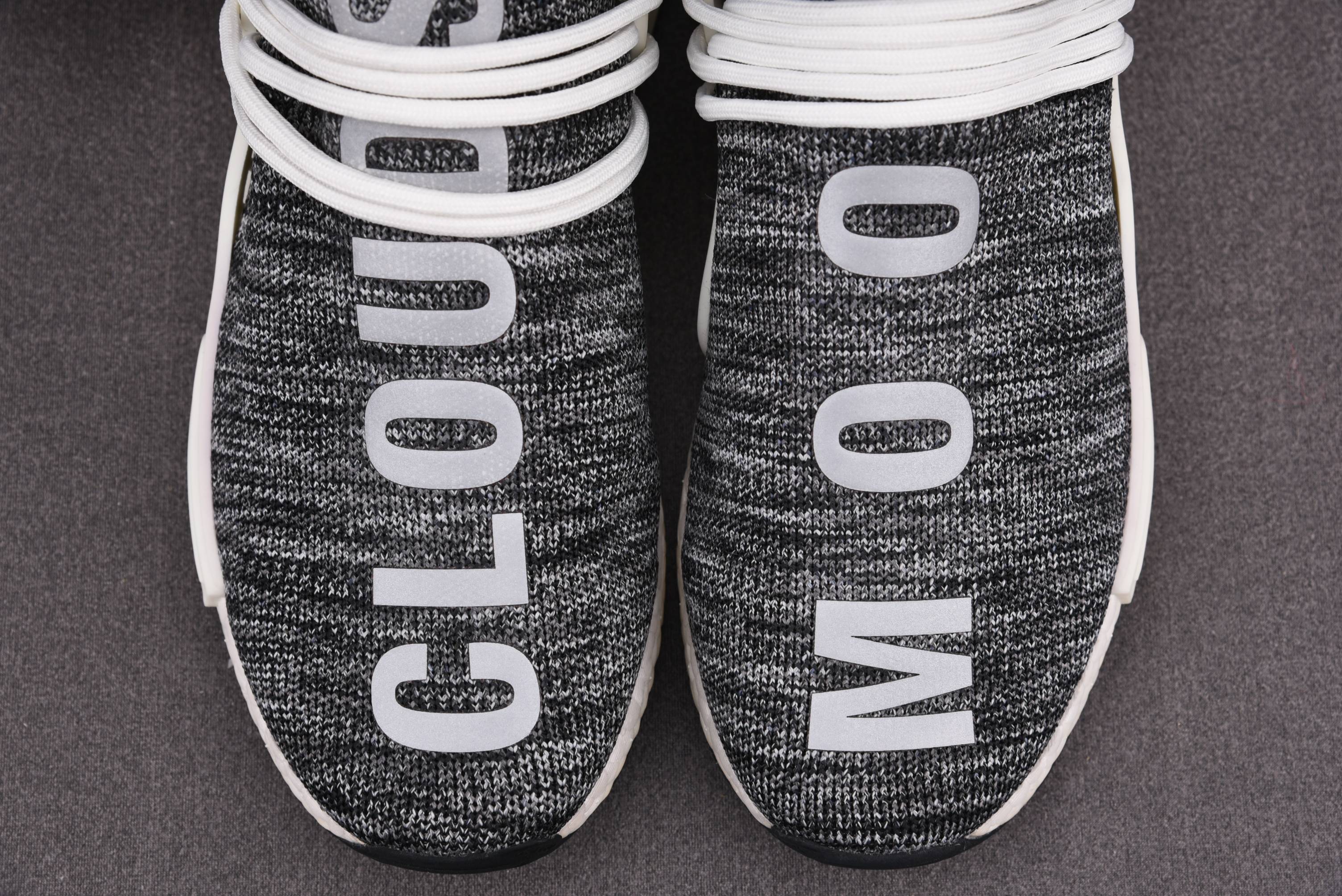 纯原 Pharrell x ad NMD Hu Trail Core 黑色 鞋履白色 AC7359 尺寸：40 40.5