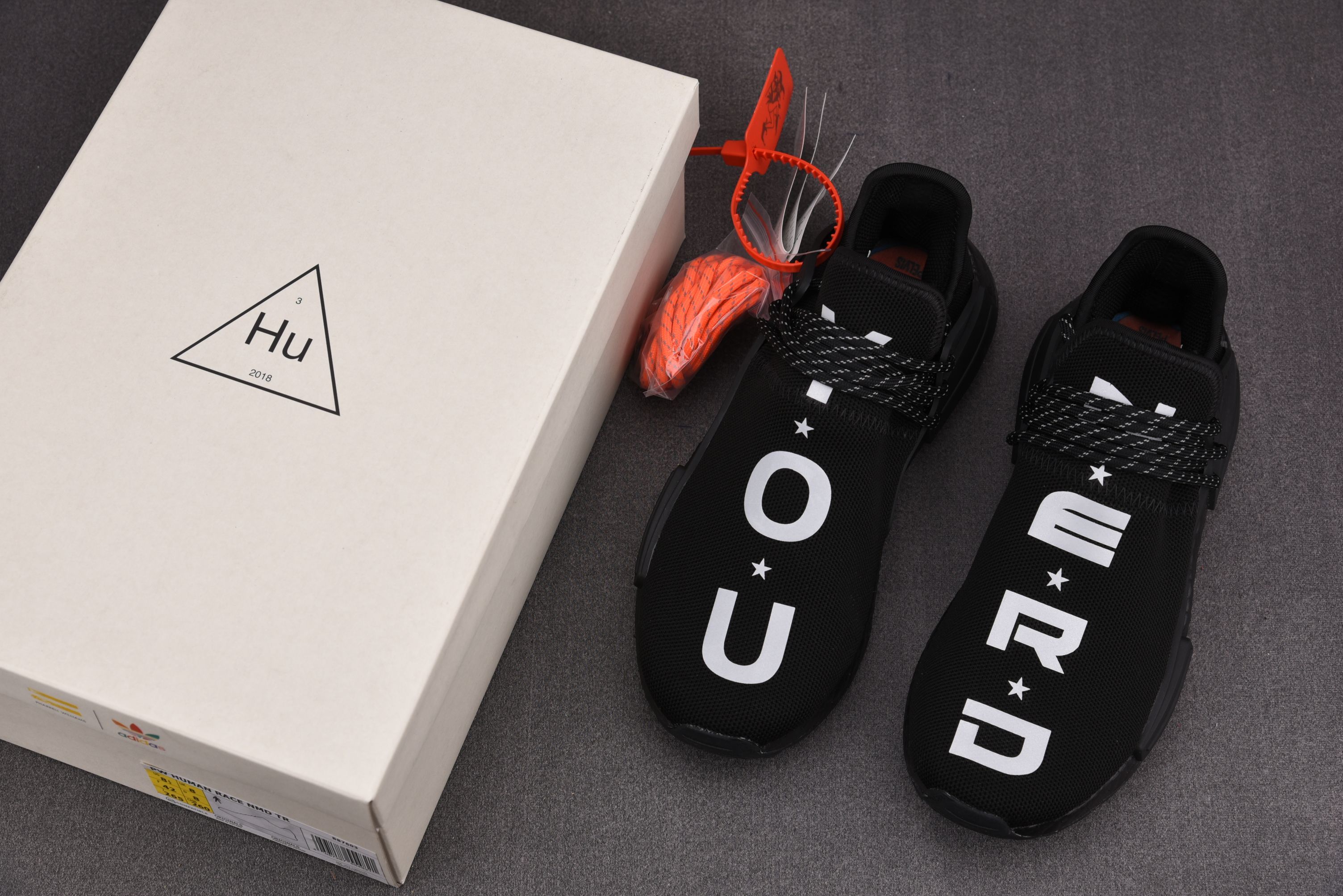 纯原 Pharrell x ad NMD HU Trail NERD 黑色 BB7603 尺寸：40 40.5 41 4