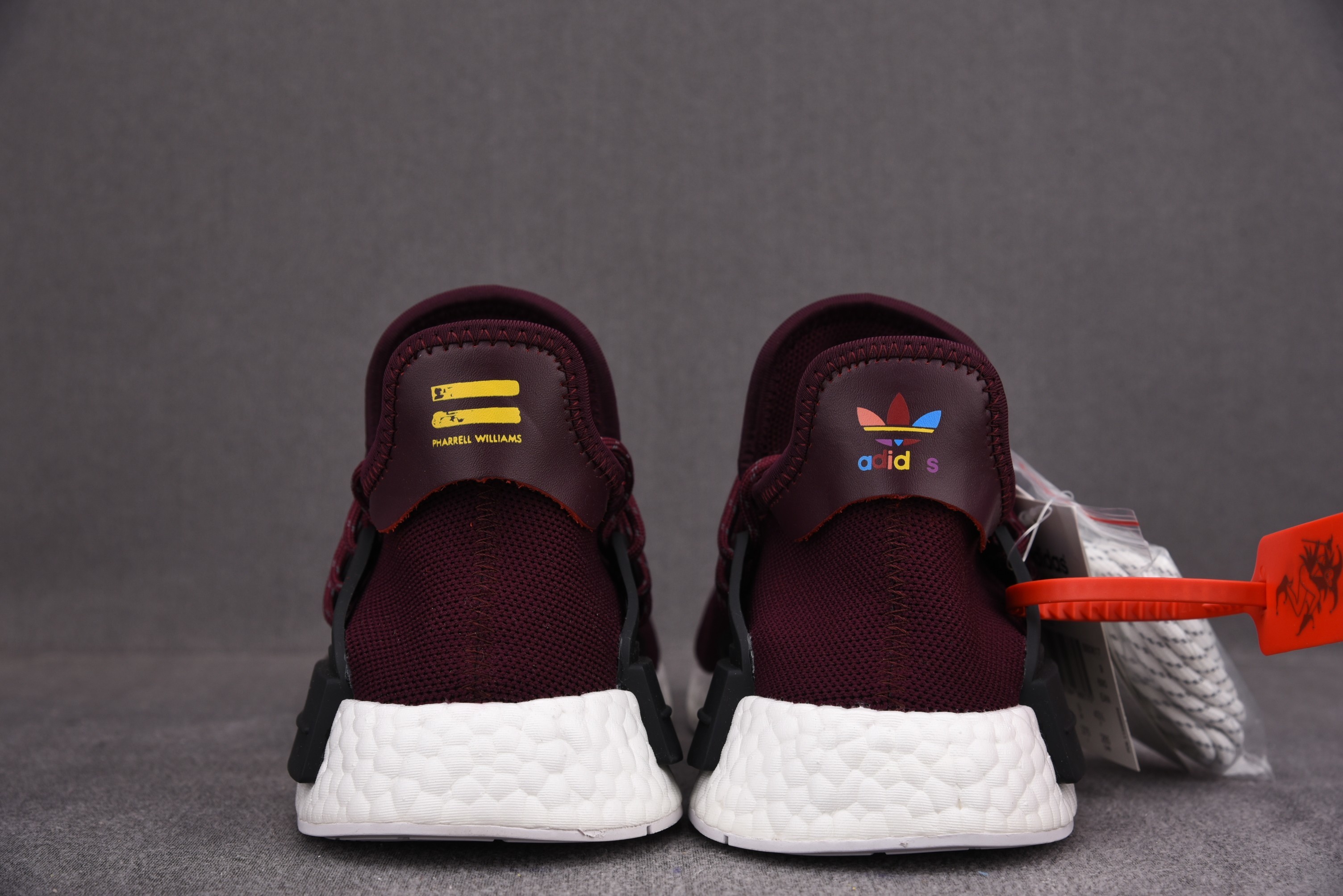 纯原 Pharrell x ad NMD HU ‘Noble Crimson’ 菲董联名 深红 BB0617 尺寸：40