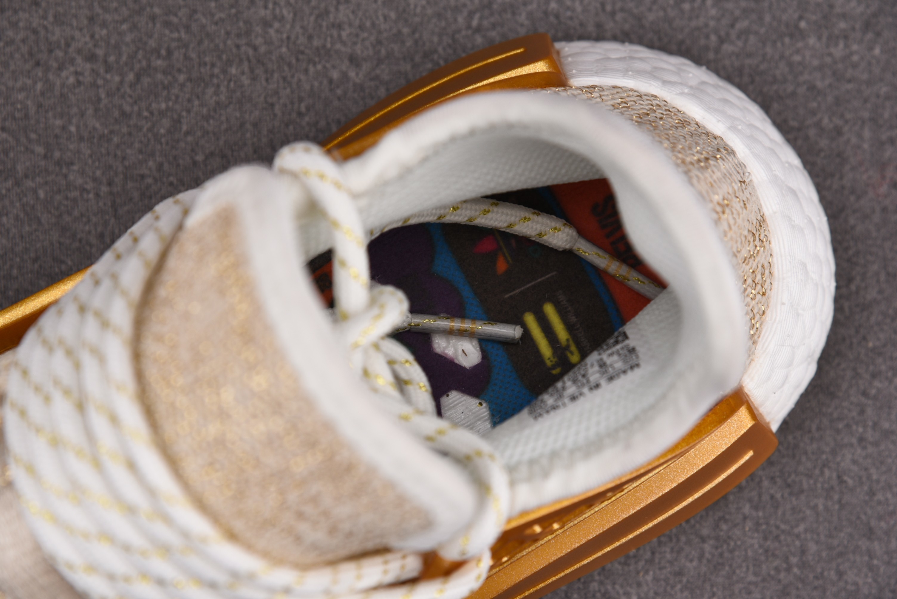 纯原 Pharrell x ad NMD Hu 菲董联名 金黄 F99762 尺寸:40 40.5 41 42 42.5 纯原 Pharrell x ad NMD Hu 菲董联名 金黄 F99762 尺寸:40 40.5 41 42 42.5