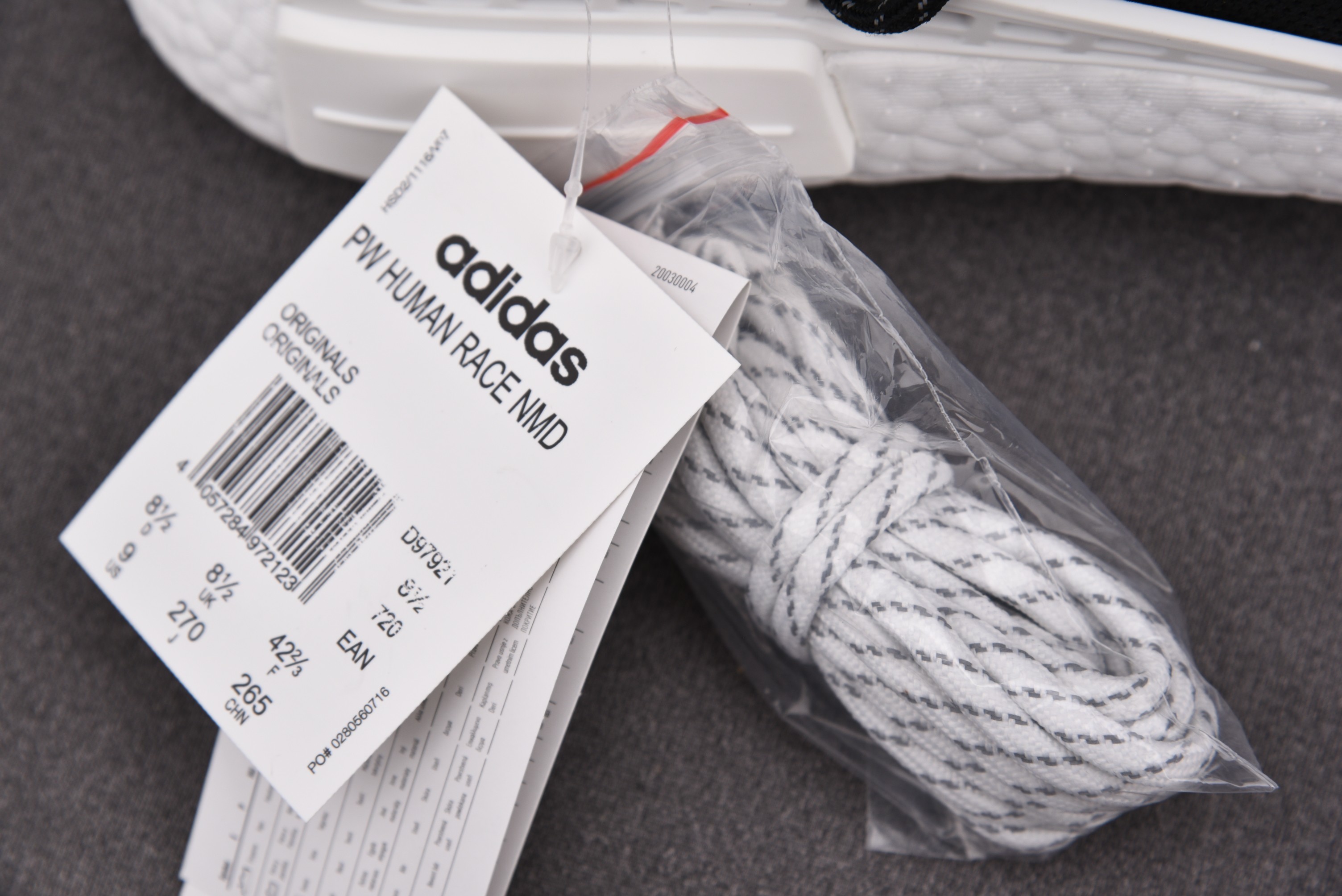 纯原 Pharrell x ad NMD Hu 黑白黑 D97921 尺寸：40 40.5 41 42 42.5 43 