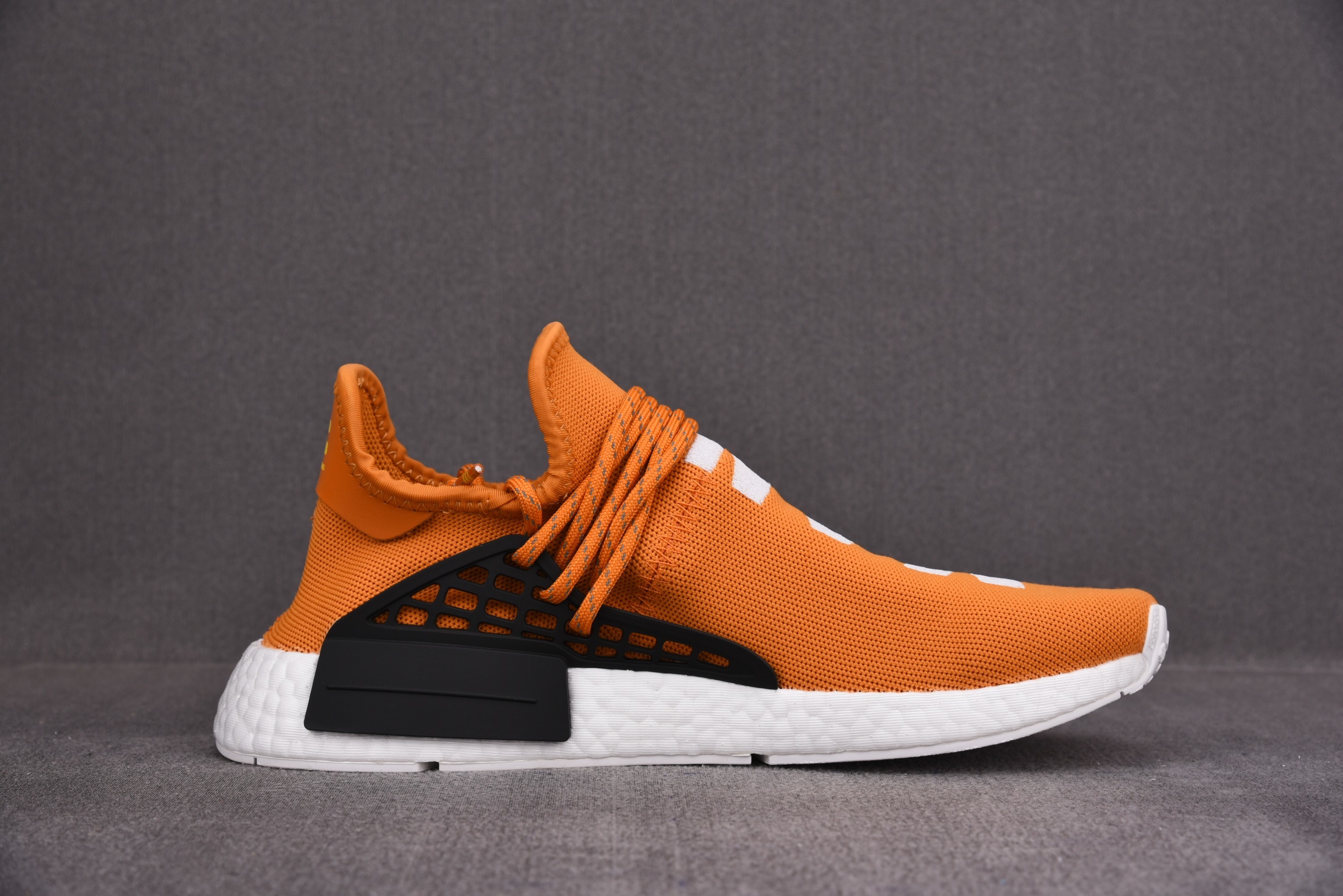 纯原 Pharrell x ad NMD Human Race Hue Man 橘红 BB3070 尺寸：40 40.5
