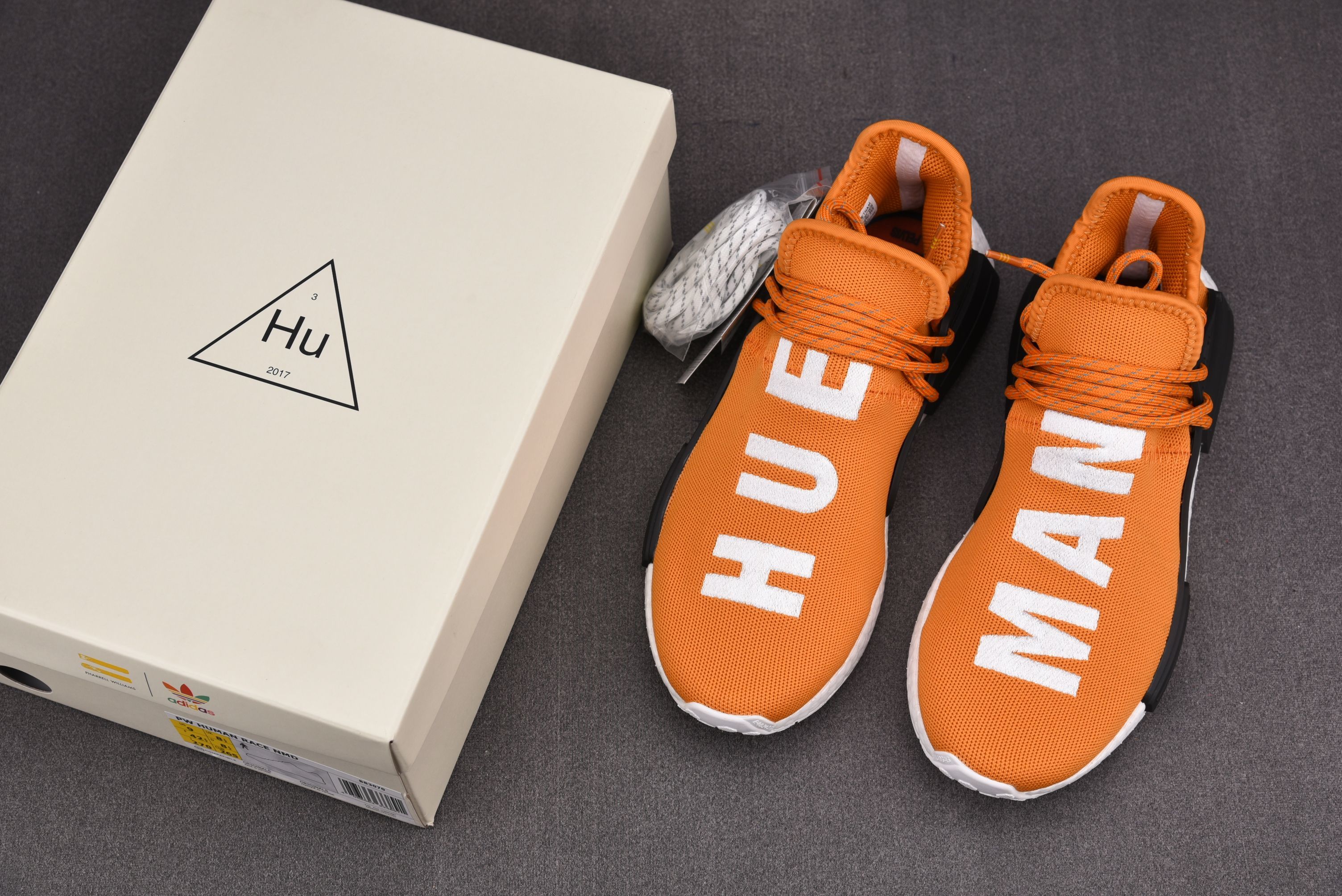 纯原 Pharrell x ad NMD Human Race Hue Man 橘红 BB3070 尺寸：40 40.5