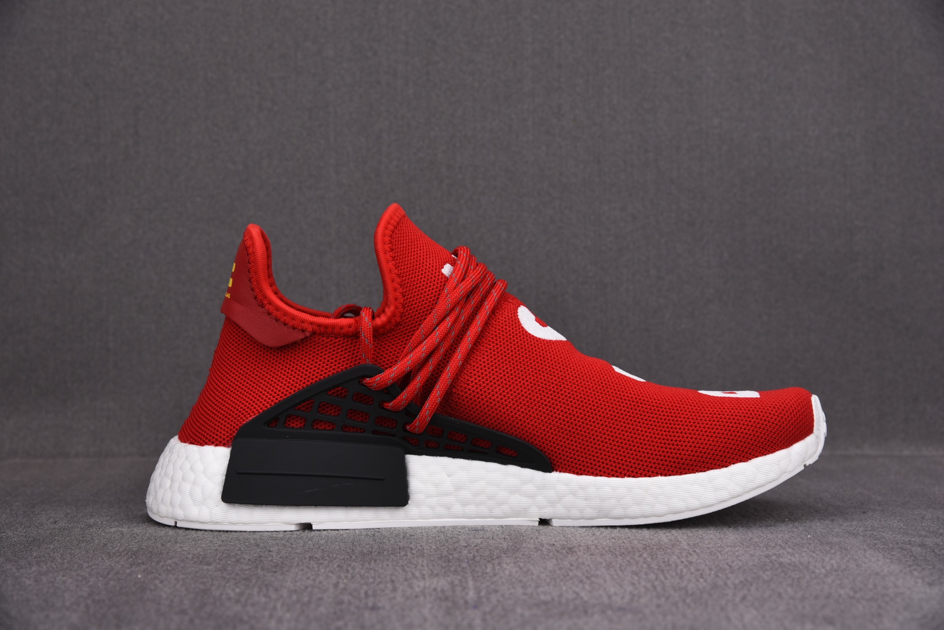 纯原 Pharrell x adidas NMD Human Race Hu Race 菲董联名 红 BB0616 尺寸 纯原 Pharrell x adidas NMD Human Race Hu Race 菲董联名 红 BB0616 尺寸