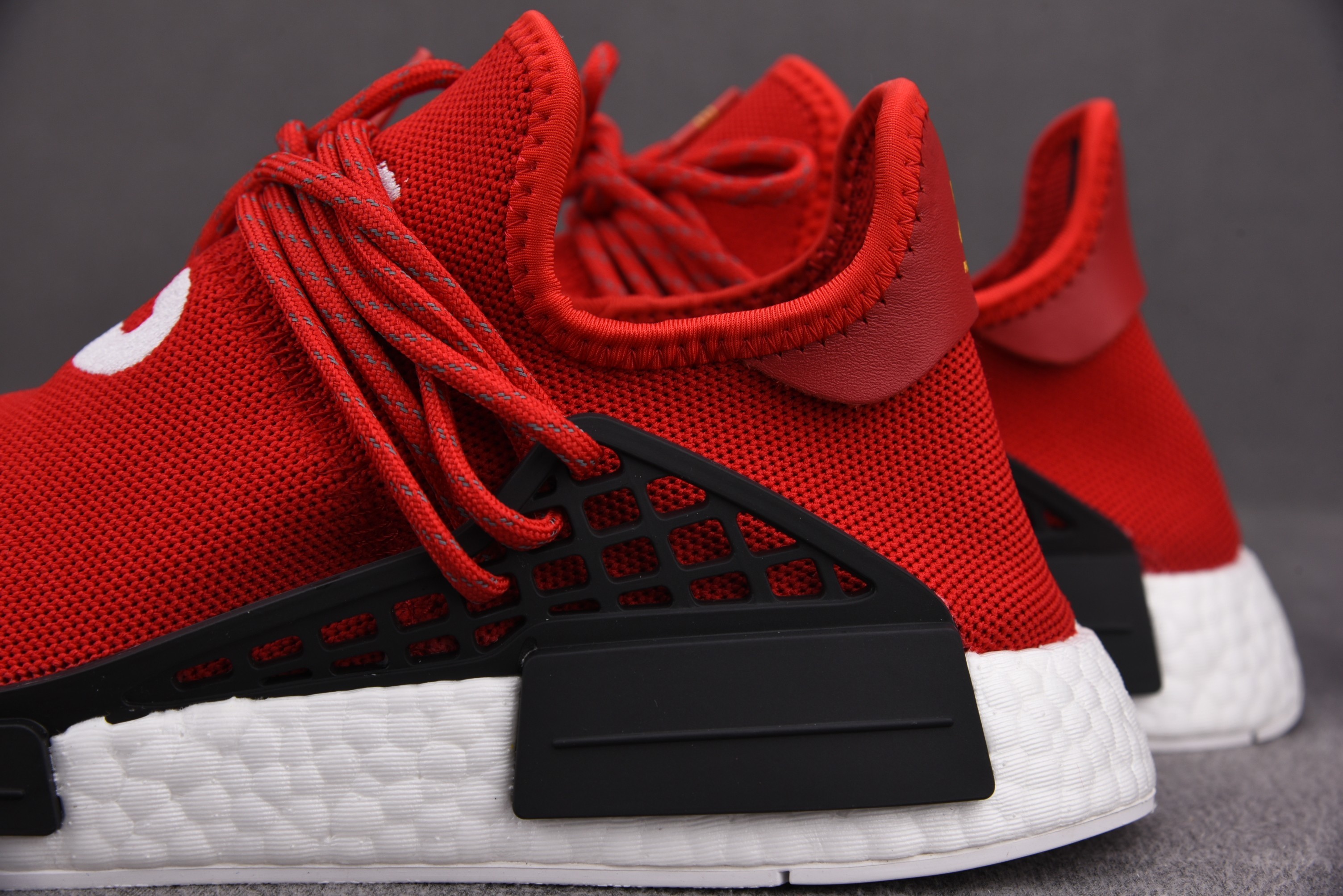 纯原 Pharrell x adidas NMD Human Race Hu Race 菲董联名 红 BB0616 尺寸 纯原 Pharrell x adidas NMD Human Race Hu Race 菲董联名 红 BB0616 尺寸