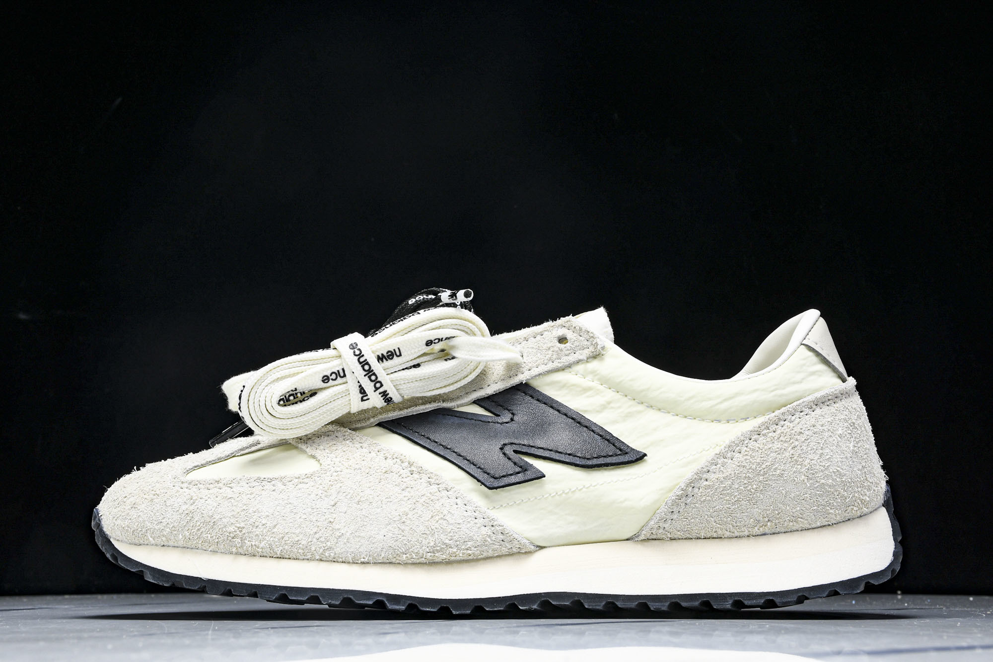 特价 New Balance NB 471 New Balance NB新百伦织物牛剖层革春夏薄底鞋 U471AM 尺寸 特价 New Balance NB 471 New Balance NB新百伦织物牛剖层革春夏薄底鞋 U471AM 尺寸