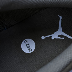 Air Jordan 1 Low AJ1 乔1白灰色 低帮复古文化篮球鞋 -046 码数35.5 36 36.5 37. Air Jordan 1 Low AJ1 乔1白灰色 低帮复古文化篮球鞋 -046 码数35.5 36 36.5 37.