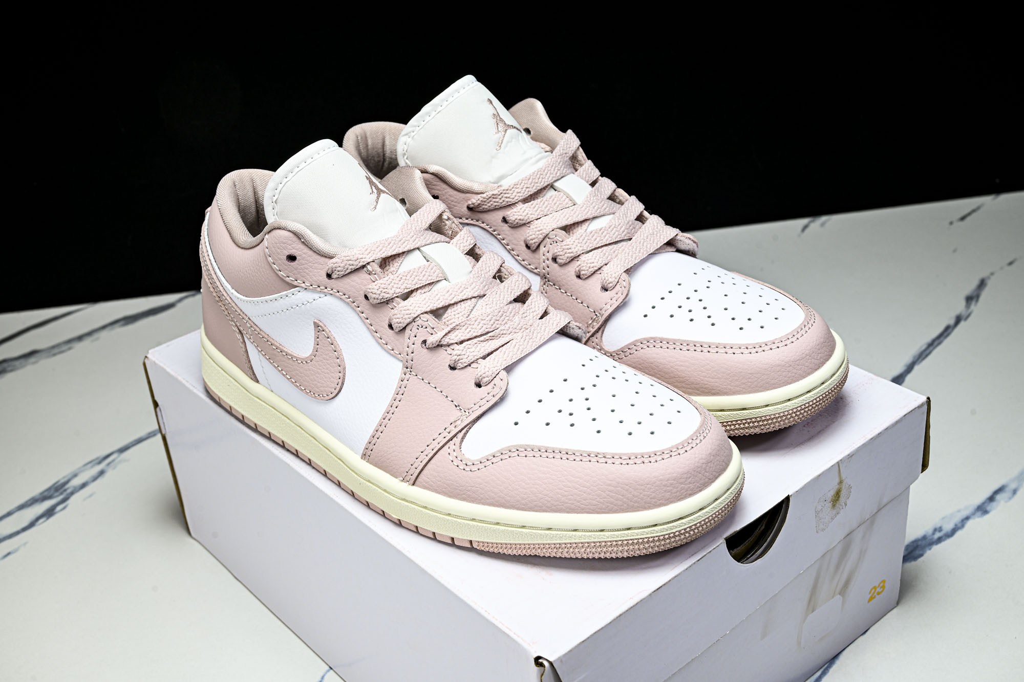 Air Jordan 1 Low AJ1 乔1白粉色 低帮复古文化篮球鞋 DC0774-162 码数 35.5 36 3 Air Jordan 1 Low AJ1 乔1白粉色 低帮复古文化篮球鞋 DC0774-162 码数 35.5 36 3