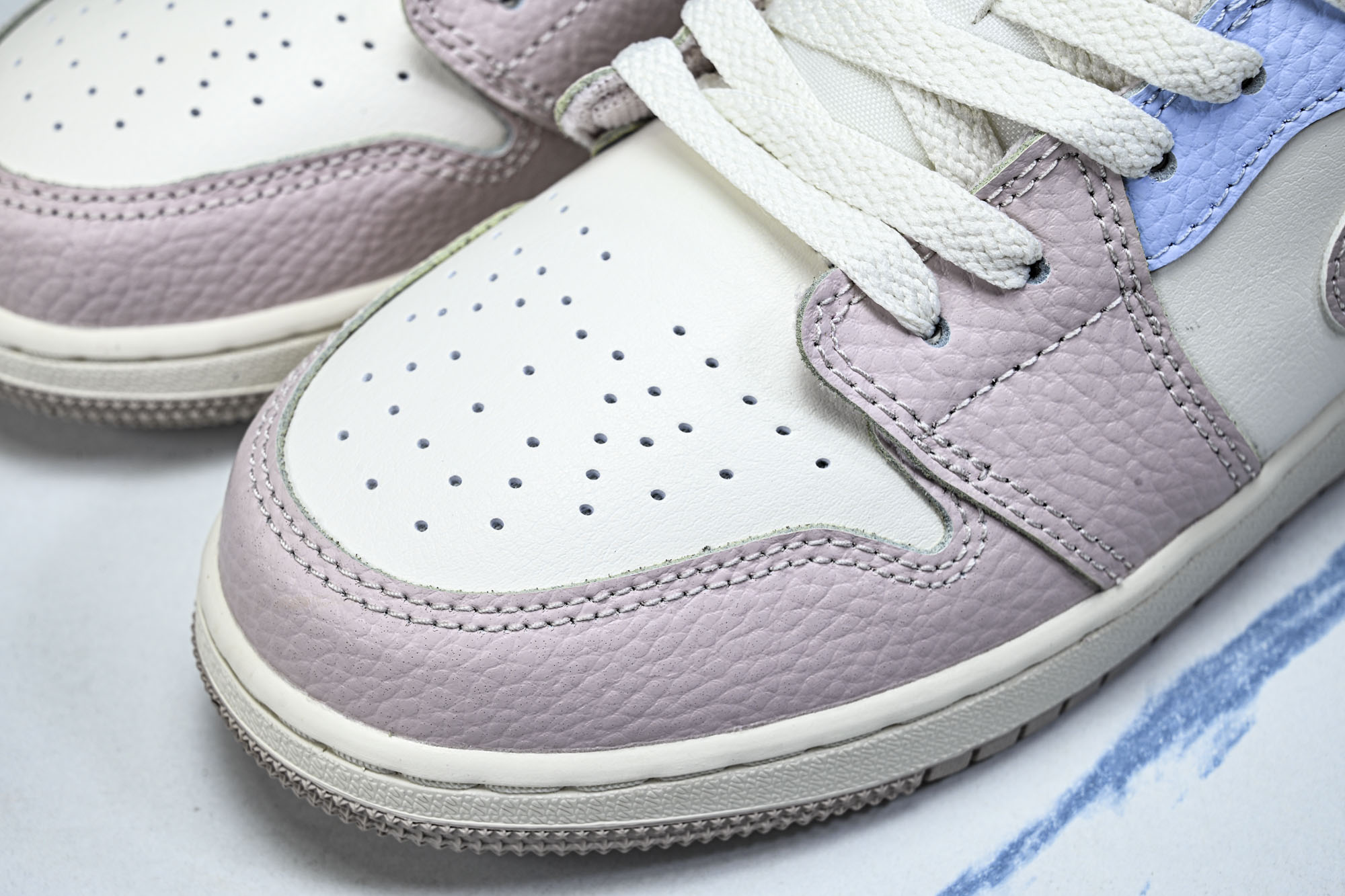 Air Jordan 1 Low AJ1 乔1白粉蓝 低帮复古文化篮球鞋 IV3219-161 尺码 35.5 36 3 Air Jordan 1 Low AJ1 乔1白粉蓝 低帮复古文化篮球鞋 IV3219-161 尺码 35.5 36 3