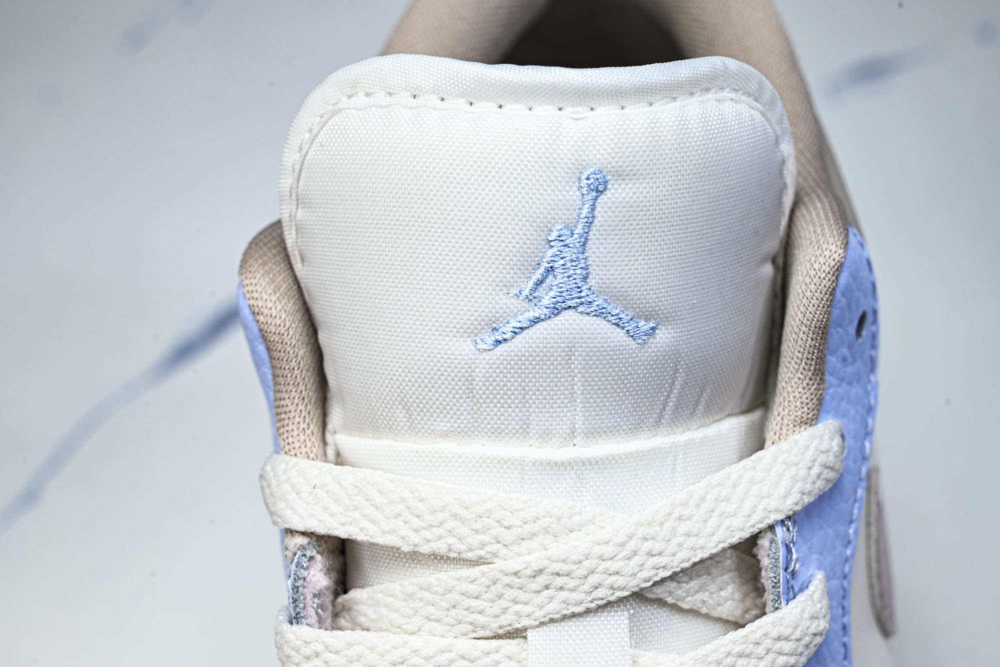 Air Jordan 1 Low AJ1 乔1白粉蓝 低帮复古文化篮球鞋 IV3219-161 尺码 35.5 36 3 Air Jordan 1 Low AJ1 乔1白粉蓝 低帮复古文化篮球鞋 IV3219-161 尺码 35.5 36 3