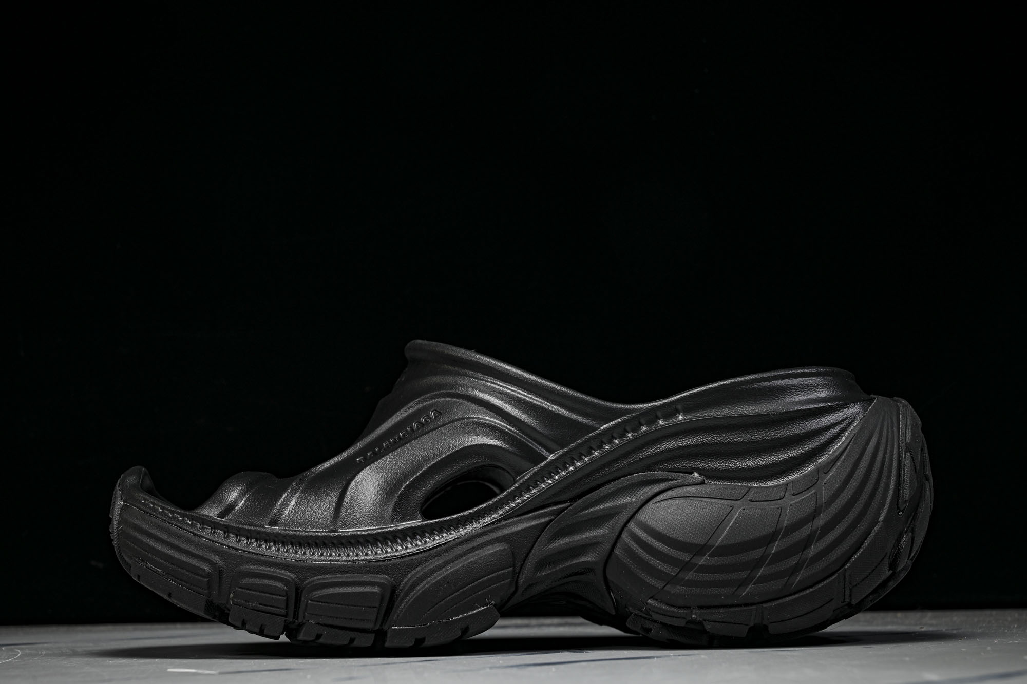 Balenciaga 6XL Slide 黑色 W6XLM 1000 35 36 37 38 39 40 41#T1 Balenciaga 6XL Slide 黑色 W6XLM 1000 35 36 37 38 39 40 41#T1