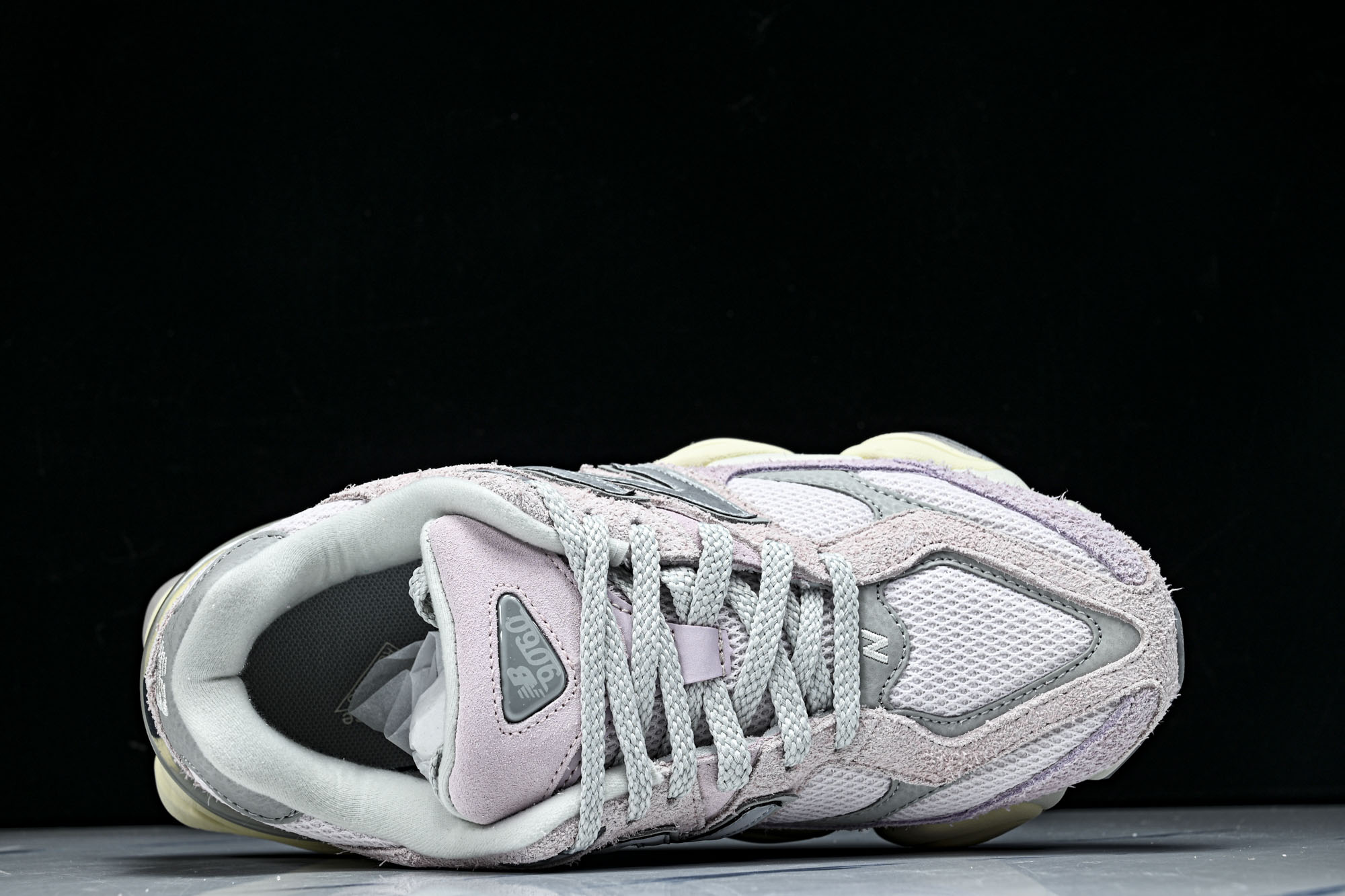 New Balance NB9060 复古休闲运动慢跑鞋U906OHSP尺码 36 37 37.5 38 38.5 39 New Balance NB9060 复古休闲运动慢跑鞋U906OHSP尺码 36 37 37.5 38 38.5 39