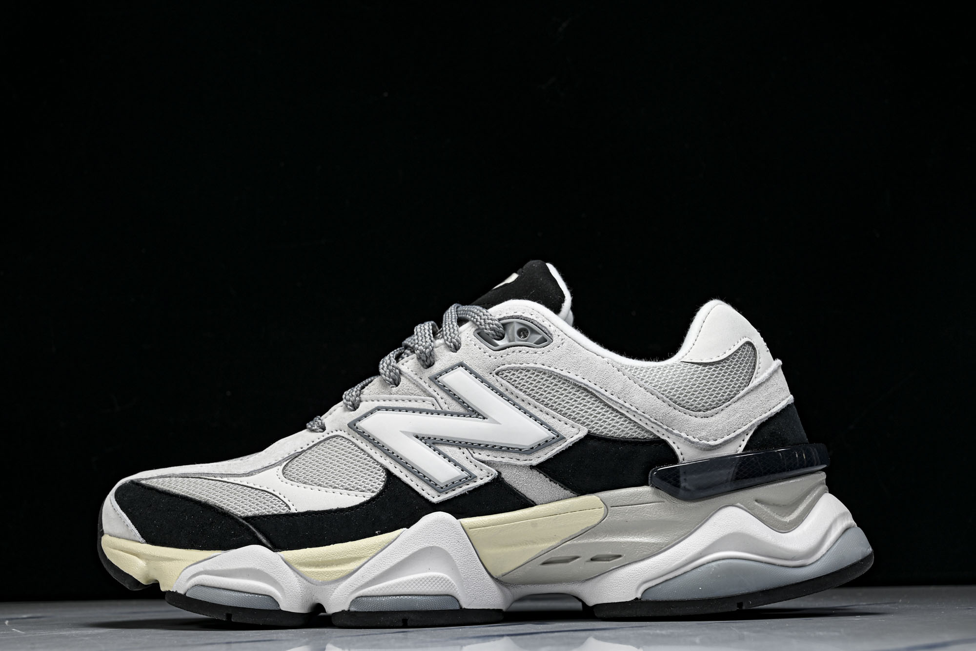 New Balance NB9060 复古休闲运动慢跑鞋U9060JBB 尺码 36 37 37.5 38 38.5 3 New Balance NB9060 复古休闲运动慢跑鞋U9060JBB 尺码 36 37 37.5 38 38.5 3