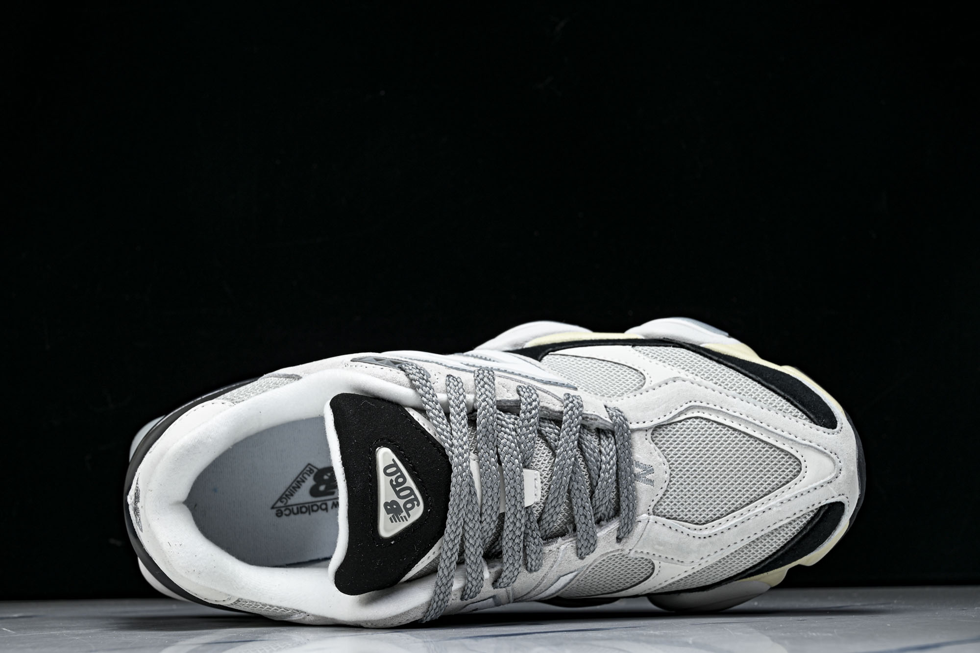 New Balance NB9060 复古休闲运动慢跑鞋U9060JBB 尺码 36 37 37.5 38 38.5 3 New Balance NB9060 复古休闲运动慢跑鞋U9060JBB 尺码 36 37 37.5 38 38.5 3
