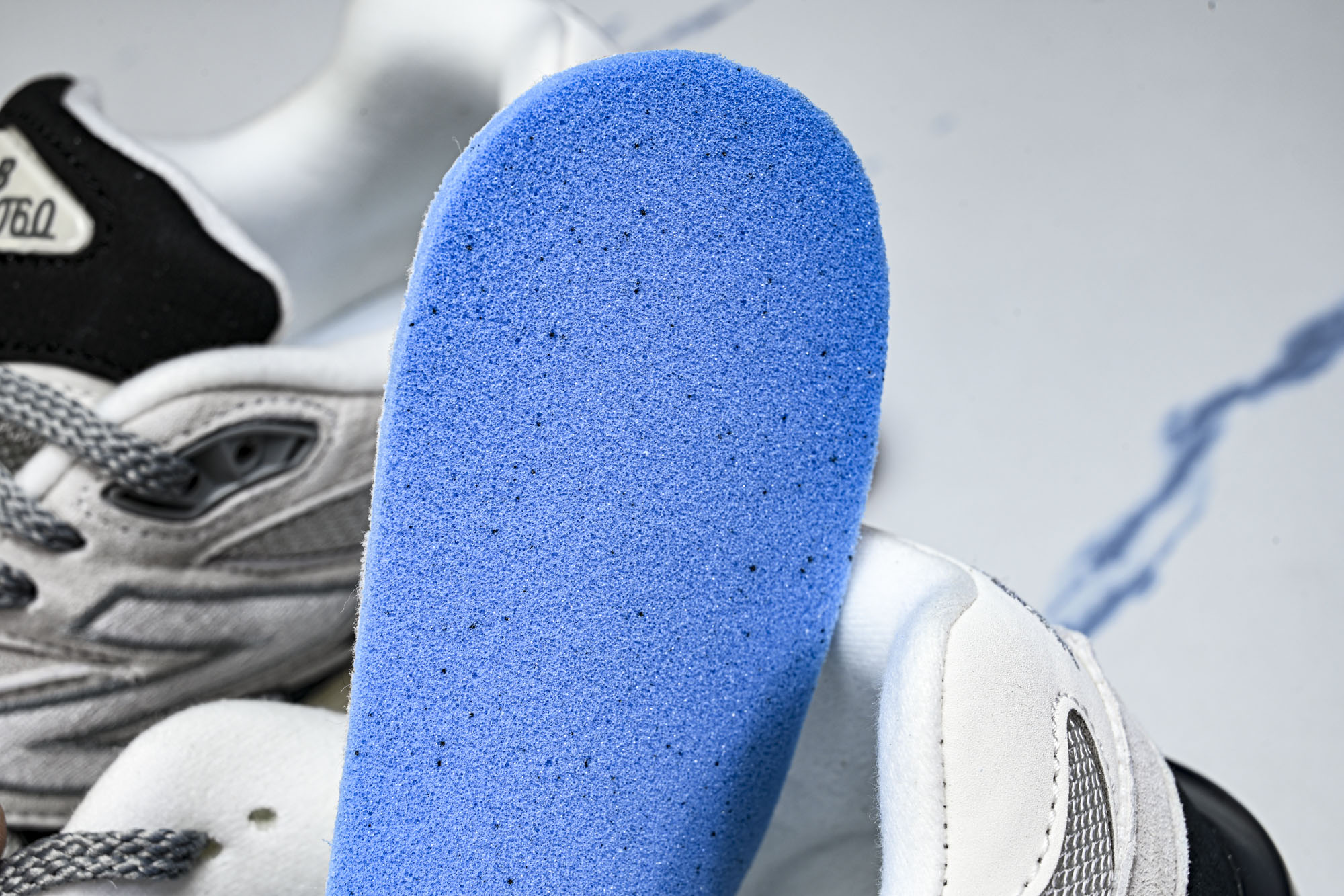 New Balance NB9060 复古休闲运动慢跑鞋U9060JBB 尺码 36 37 37.5 38 38.5 3 New Balance NB9060 复古休闲运动慢跑鞋U9060JBB 尺码 36 37 37.5 38 38.5 3