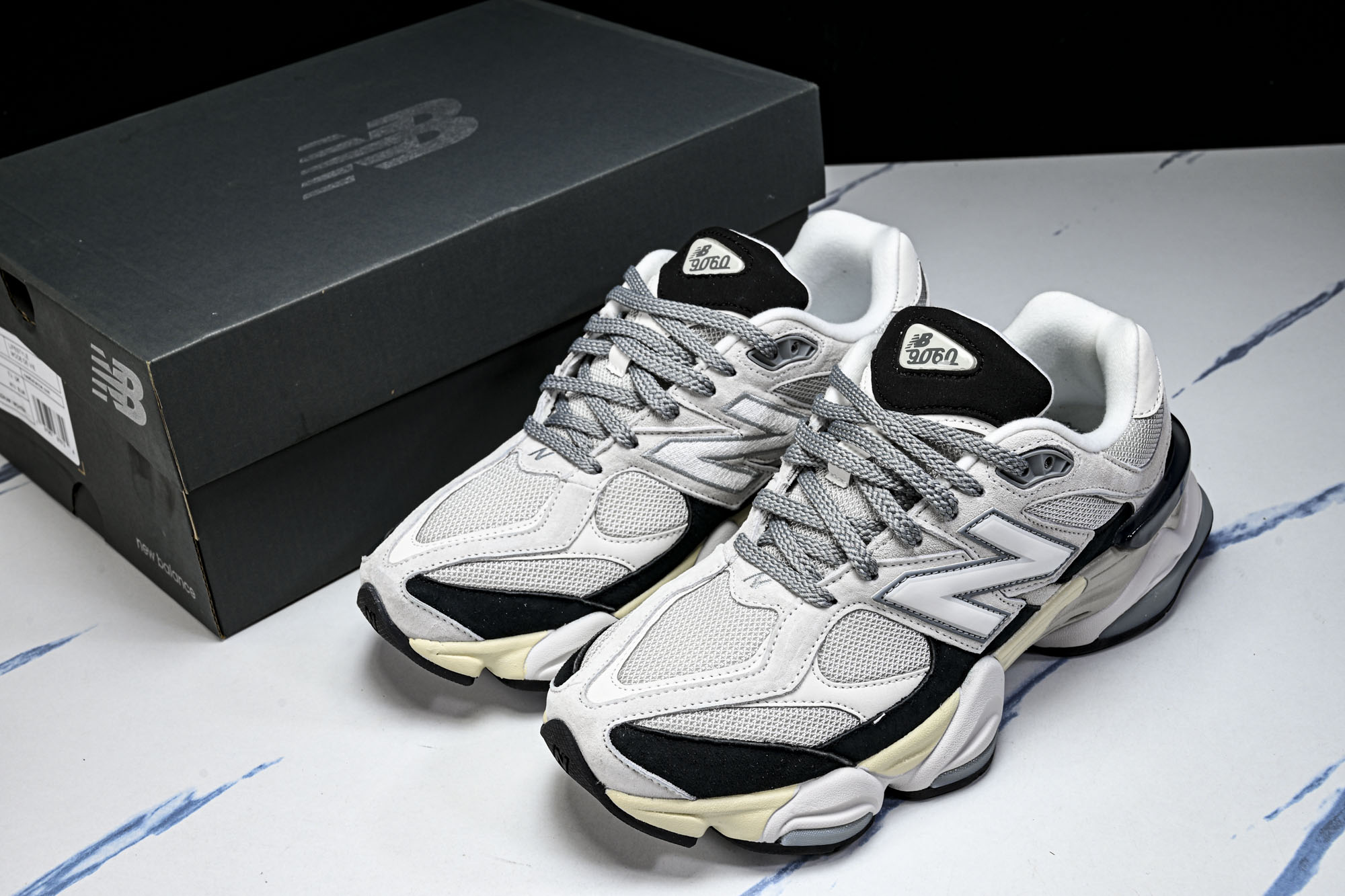 New Balance NB9060 复古休闲运动慢跑鞋U9060JBB 尺码 36 37 37.5 38 38.5 3 New Balance NB9060 复古休闲运动慢跑鞋U9060JBB 尺码 36 37 37.5 38 38.5 3
