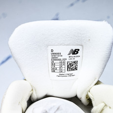 New Balance NB9060 复古休闲运动慢跑鞋U9060SS 尺码 36 37 37.5 38 38.5 39 New Balance NB9060 复古休闲运动慢跑鞋U9060SS 尺码 36 37 37.5 38 38.5 39