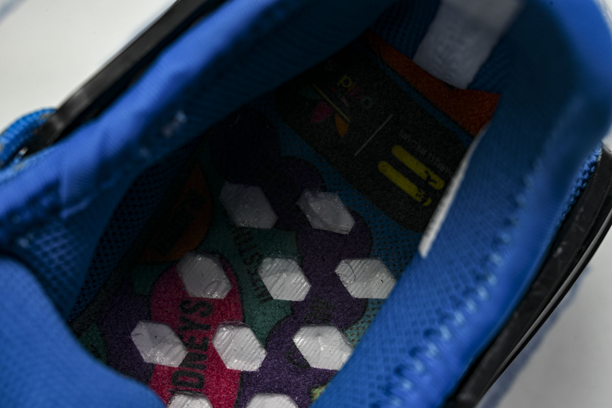 Adidas_阿迪达斯男女同款运动防滑轻便低帮休闲鞋BB0618  