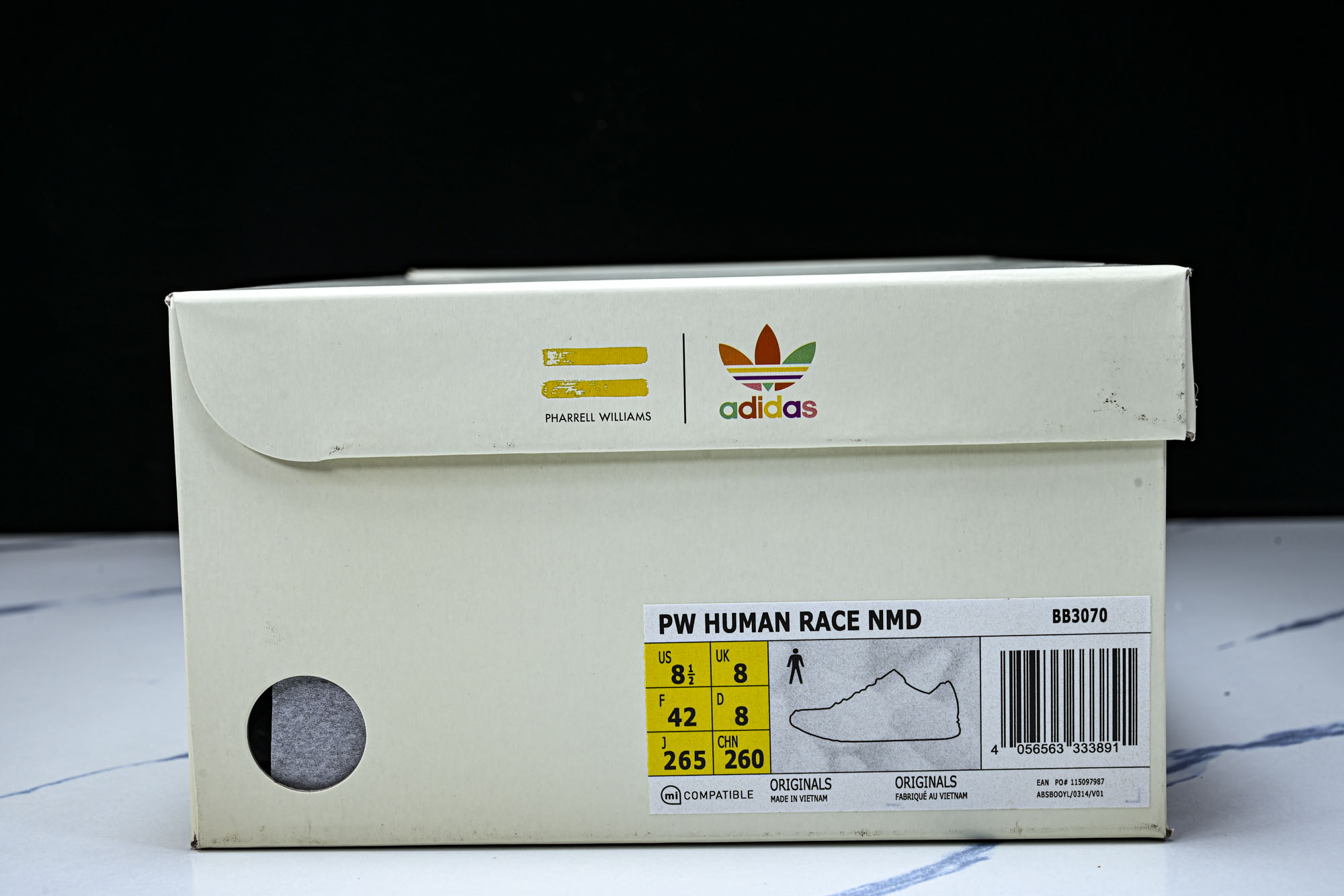 Adidas_阿迪达斯男女同款运动防滑轻便低帮休闲鞋BB3070 36 36.5 37.5 38 38.5 39 40 Adidas_阿迪达斯男女同款运动防滑轻便低帮休闲鞋BB3070 36 36.5 37.5 38 38.5 39 40