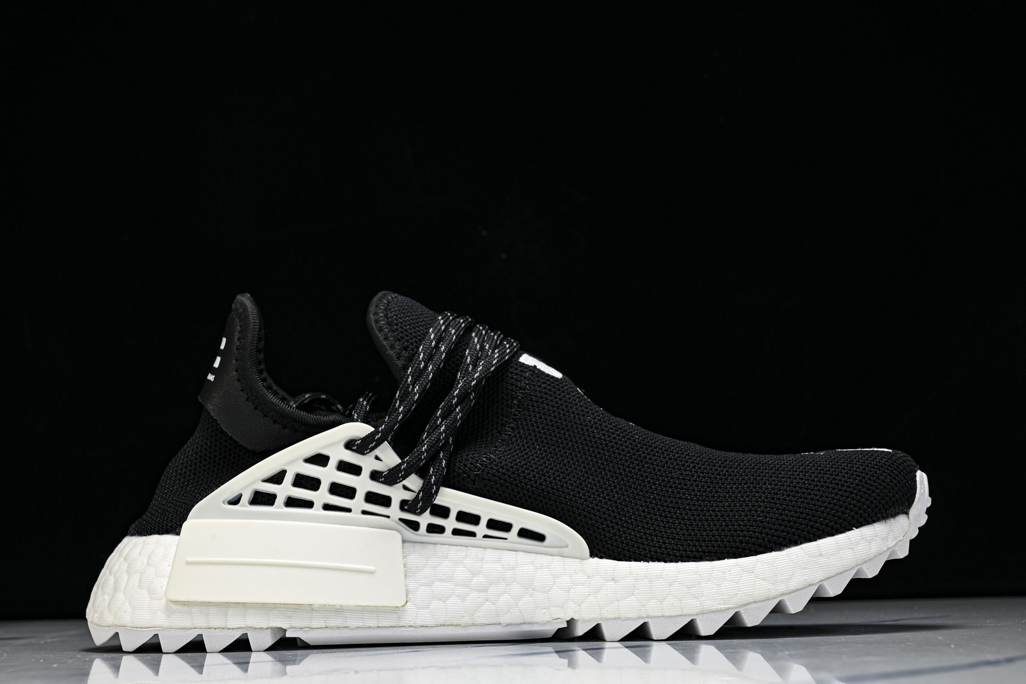 Adidas_阿迪达斯男女同款运动防滑轻便低帮休闲鞋D97921  36 36.5 37.5 38 38.5 39 40