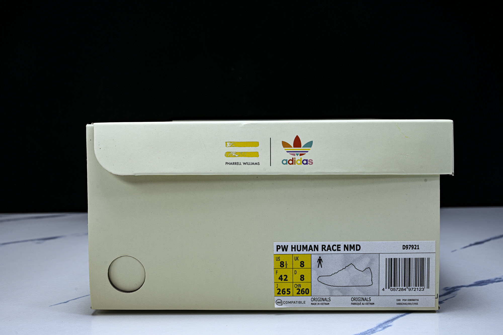 Adidas_阿迪达斯男女同款运动防滑轻便低帮休闲鞋D97921  36 36.5 37.5 38 38.5 39 40