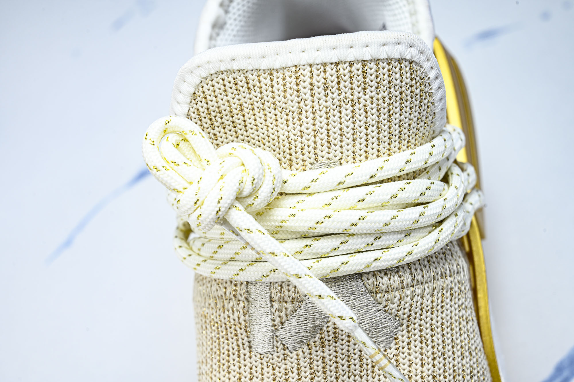 Adidas_阿迪达斯男女同款运动防滑轻便低帮休闲鞋F99762  36 36.5 37.5 38 38.5 39 40