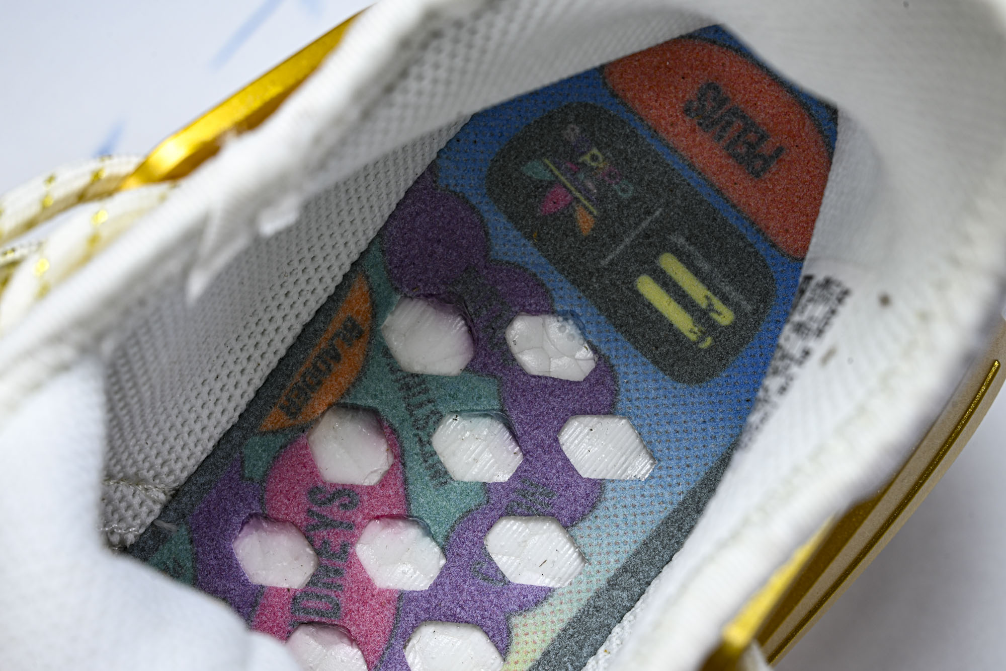 Adidas_阿迪达斯男女同款运动防滑轻便低帮休闲鞋F99762  36 36.5 37.5 38 38.5 39 40