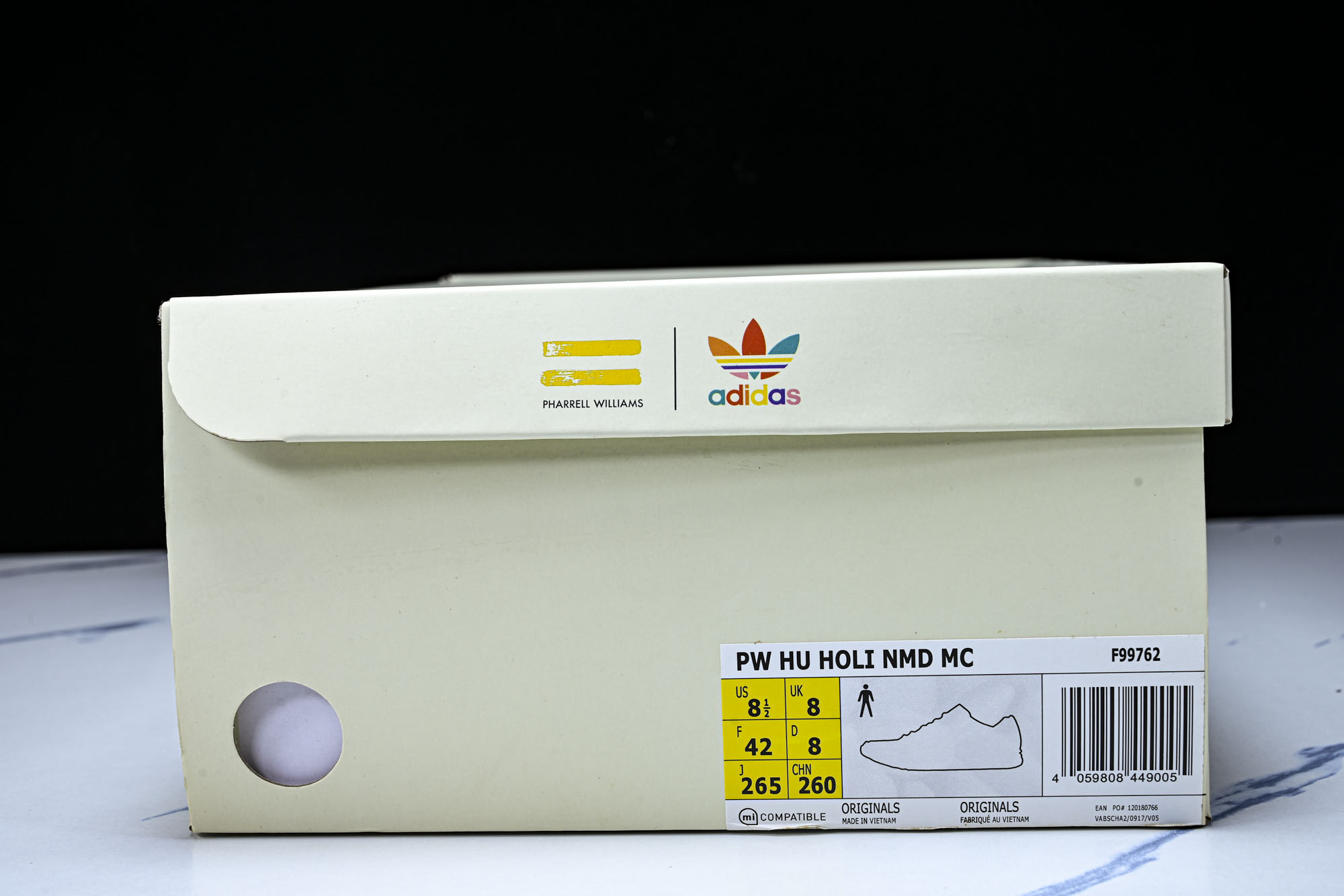 Adidas_阿迪达斯男女同款运动防滑轻便低帮休闲鞋F99762  36 36.5 37.5 38 38.5 39 40